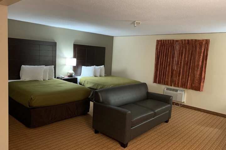 Room 15 of 34