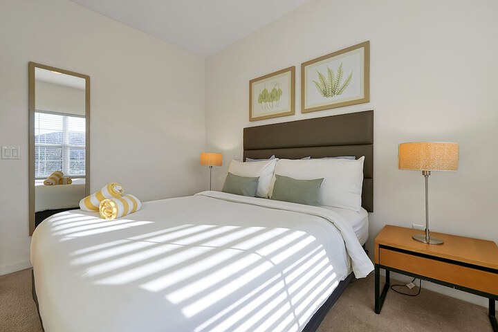 Regal Oaks Resort Vacation Townhomes by IDILIQ