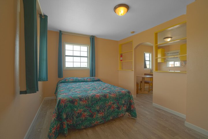 Room 90 of 96