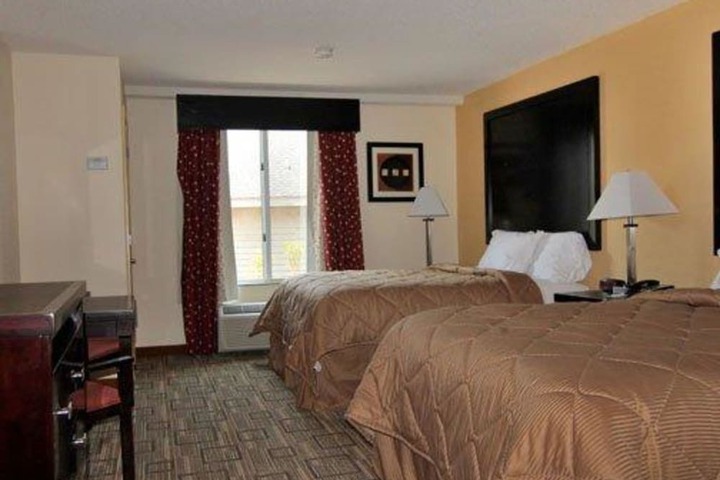 Room 7 of 14