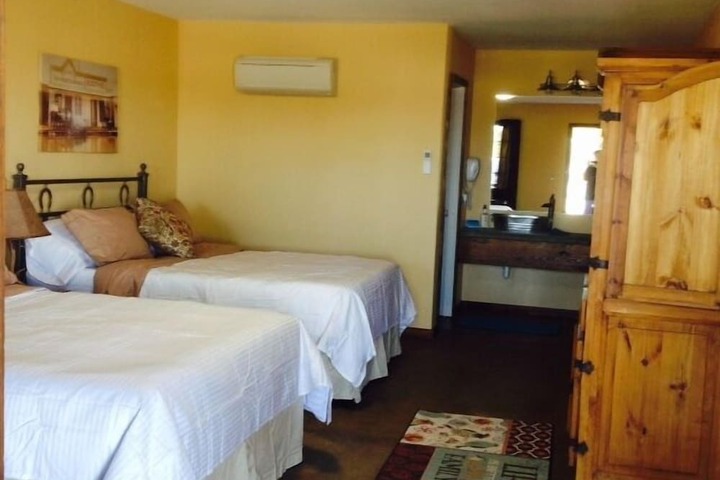 Room 12 of 24