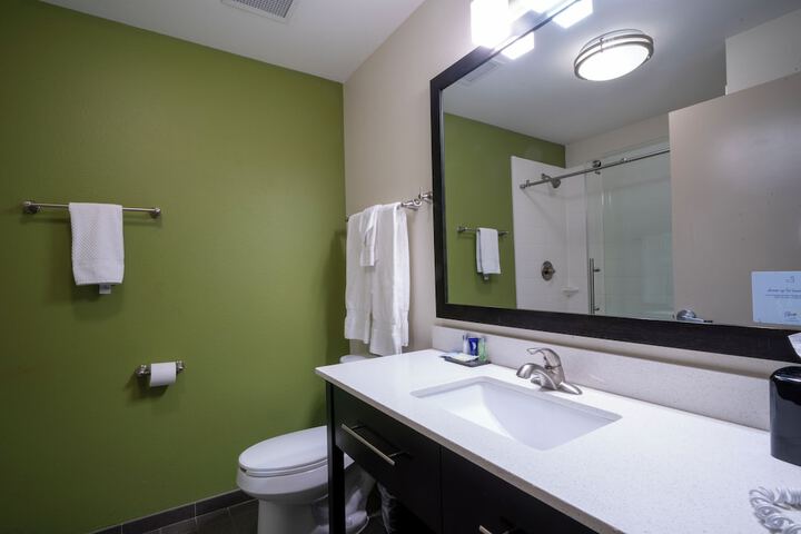 Room 15 of 32