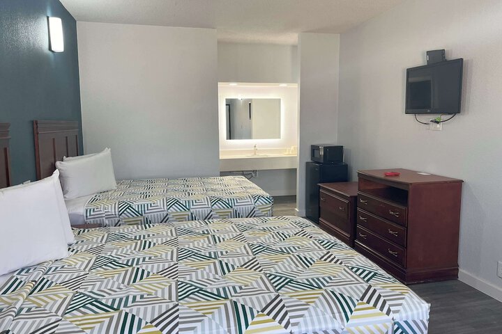 Motel 6 Cleveland MS - Delta State University