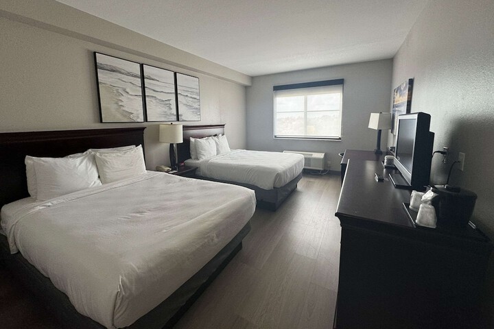 Room 11 of 23