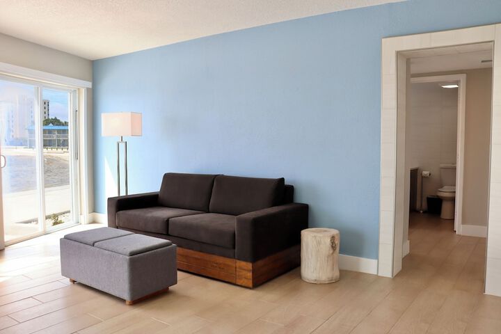 Room 46 of 63