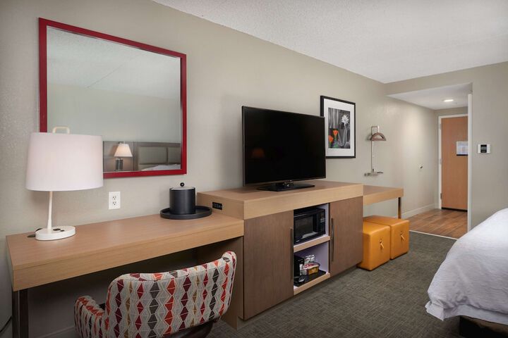 Room 11 of 36