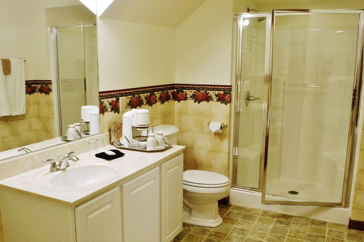 Arbor Hill Inn