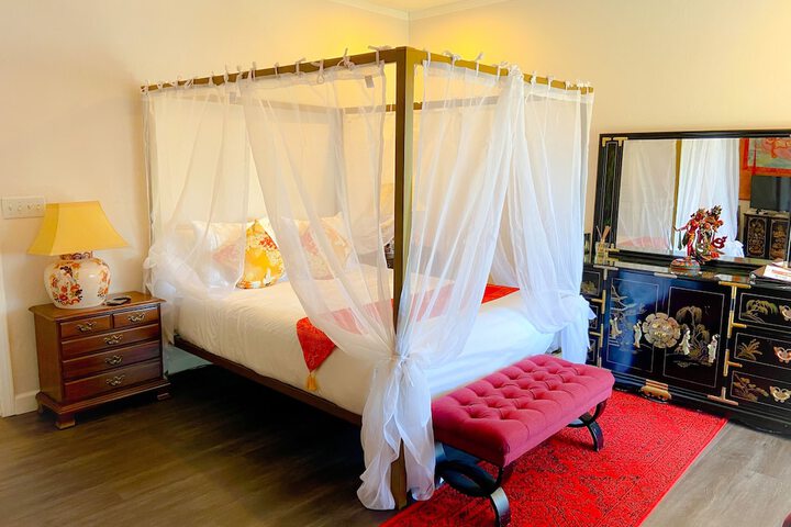 Room 26 of 124