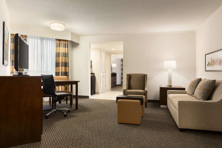 Room 16 of 44