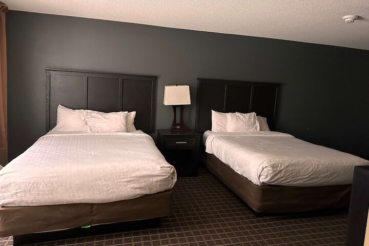 Room 10 of 22
