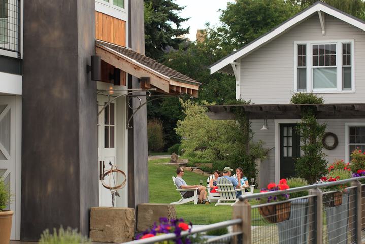 The Inn at Abeja