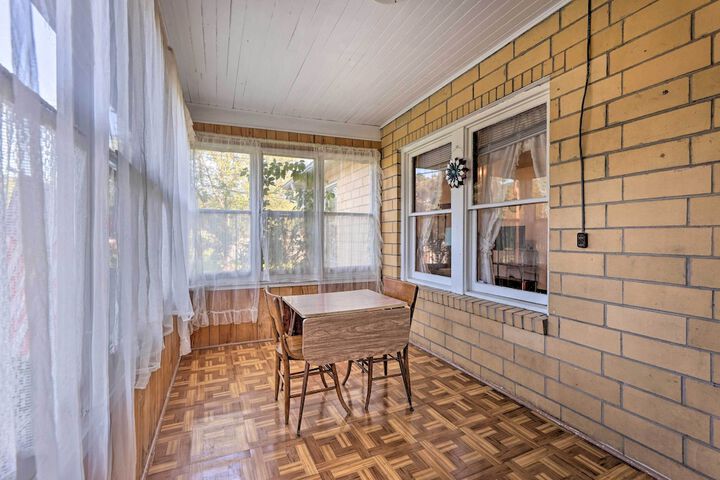 Family-friendly Marlinton Home: Walk Downtown!