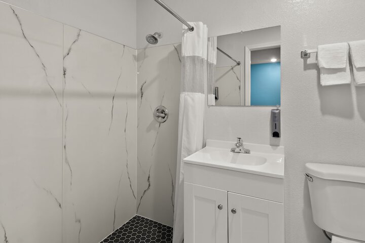 Room 12 of 24