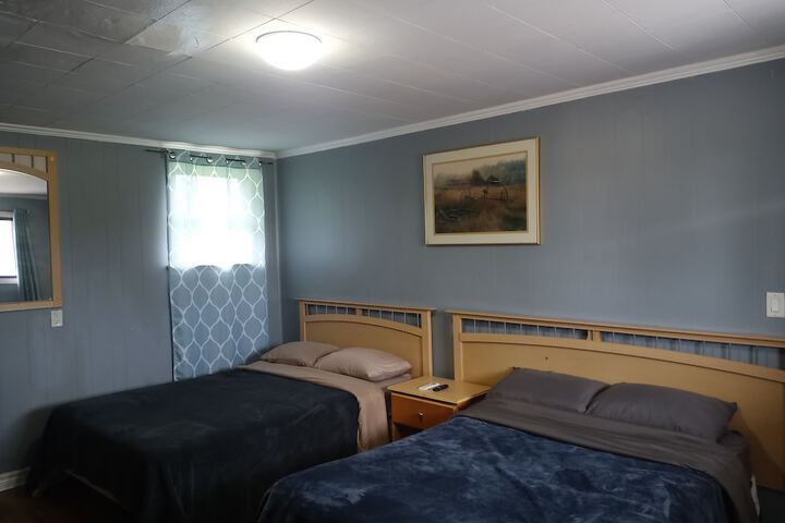 Room 16 of 19