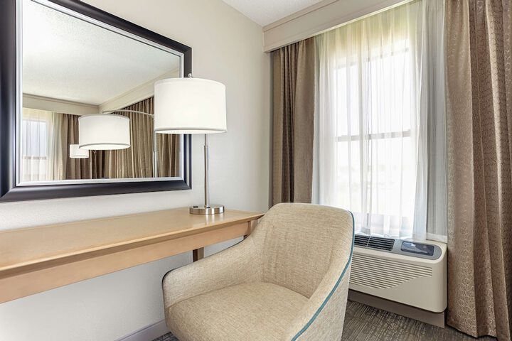 Room 17 of 36