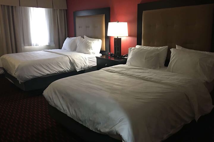 Room 11 of 31