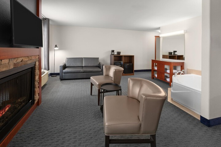 Super 8 by Wyndham Trois-Rivieres
