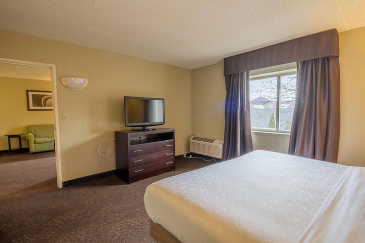 Room 18 of 49