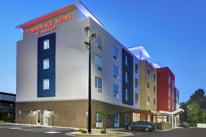 Hotel 2 of 37