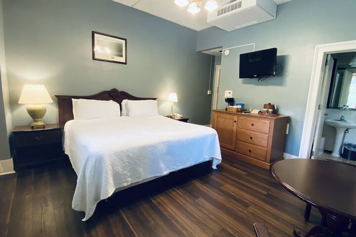 Room 63 of 114