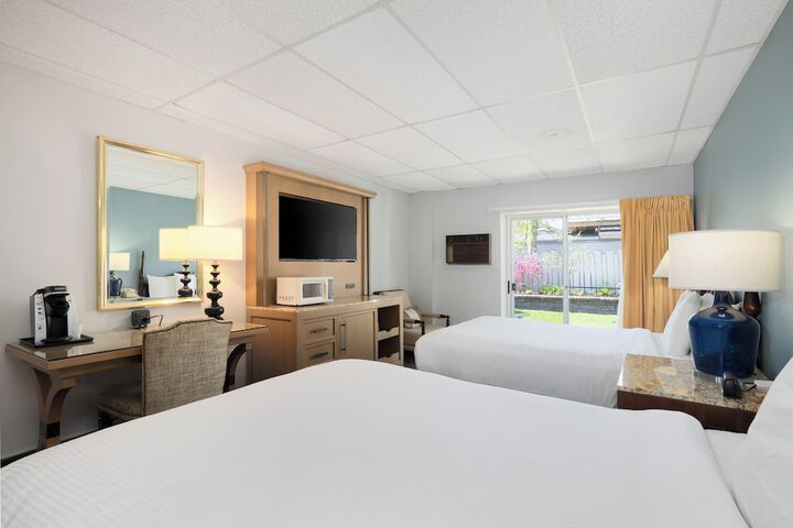 Boothbay Harbor Inn