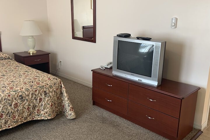 Room 9 of 25
