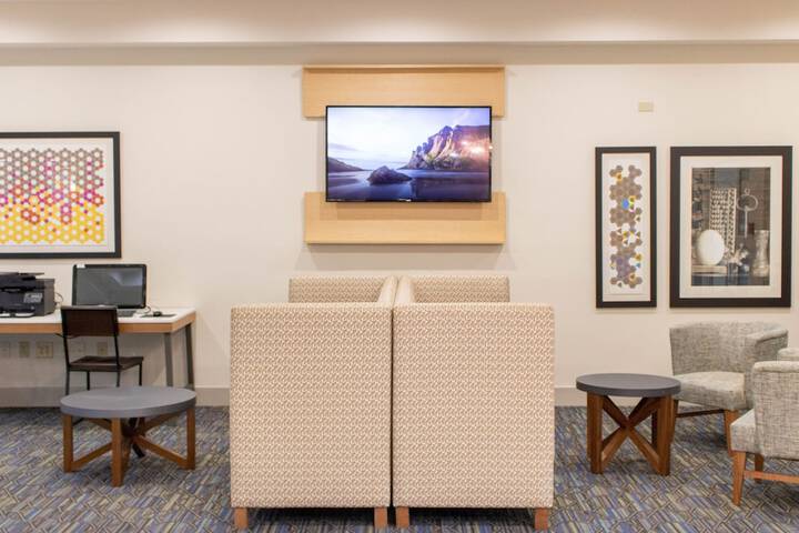 Holiday Inn Express & Suites Temple - Medical Center Area by IHG
