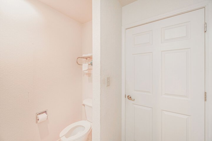 Room 25 of 70