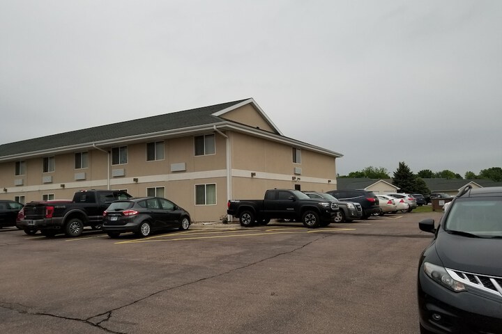 Hotel 8 of 232