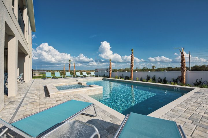 Encore Resort and Water Park at Reunion by Rentyl
