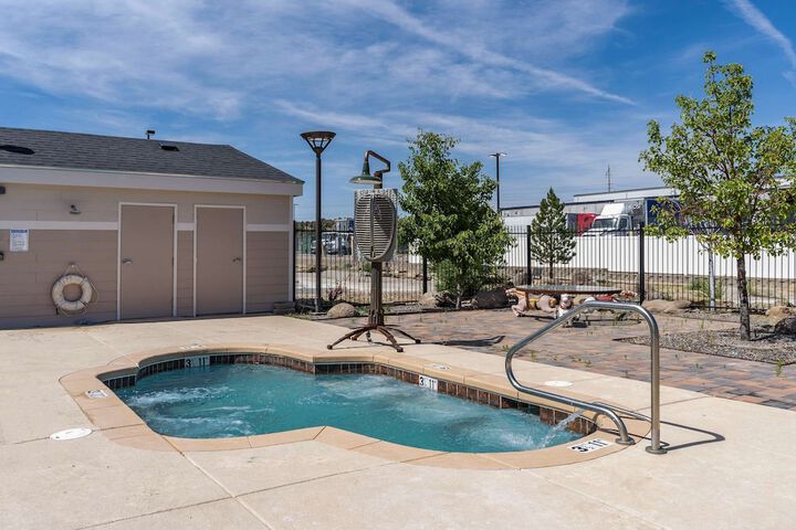Pool 5 of 32