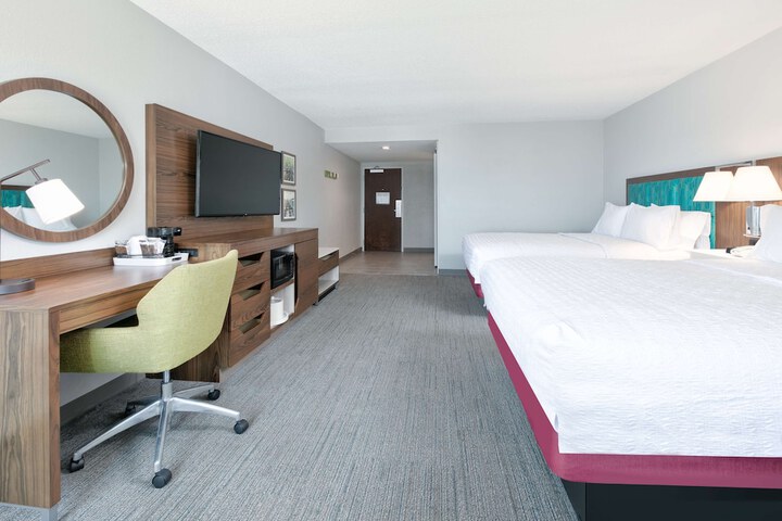 Room 33 of 49