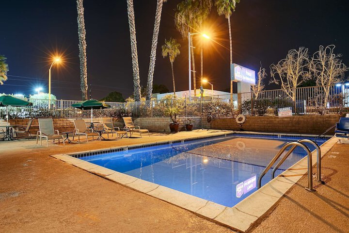 Pool 2 of 12