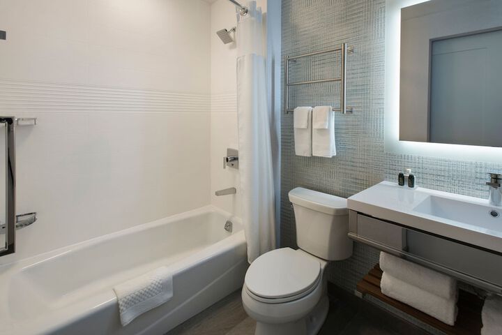Room 16 of 24