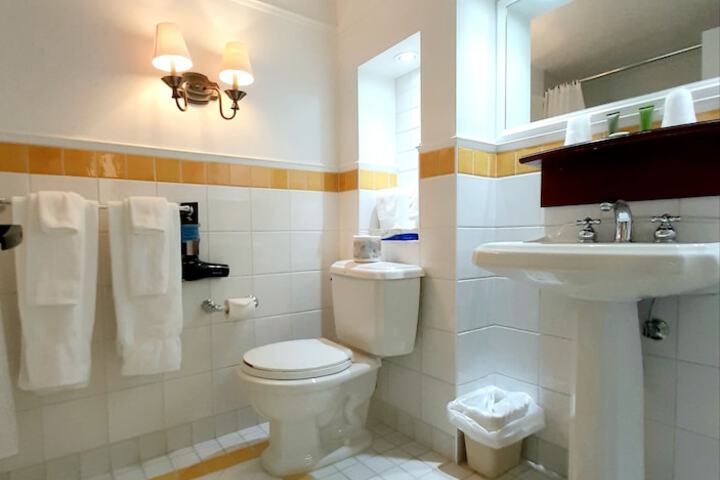 Room 14 of 27