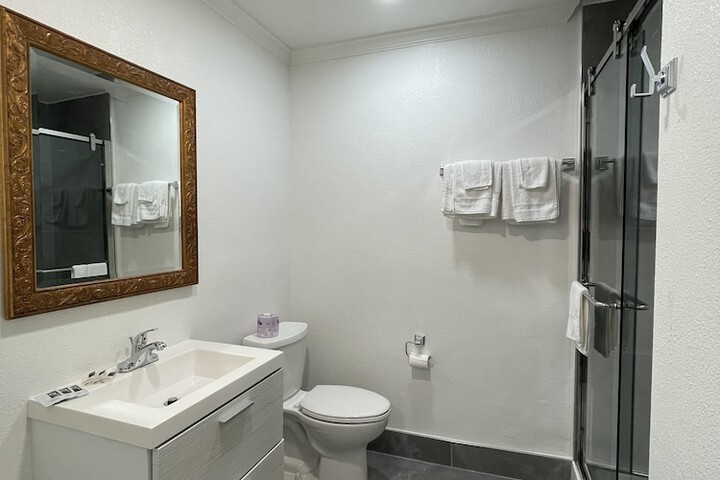 Room 12 of 24