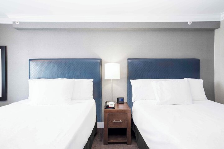 Sandman Signature Prince George Hotel