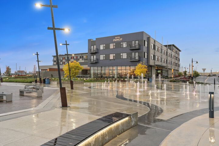 Hotel Indigo Everett - Waterfront Place by IHG