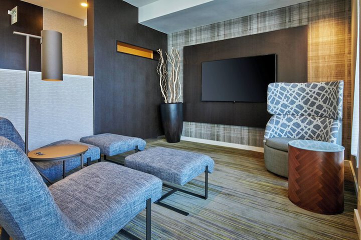 Hotel Interior 13 of 32