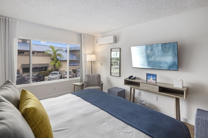 Room 41 of 66