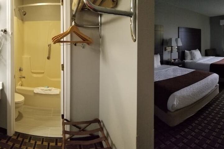 Room 11 of 51