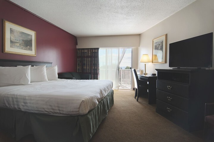 Room 44 of 57
