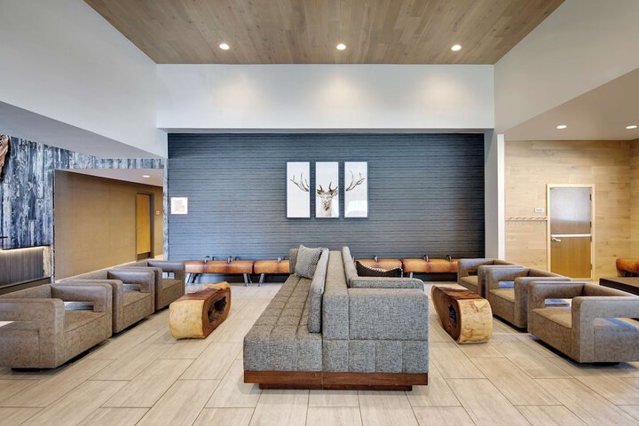 Hotel Interior 13 of 74
