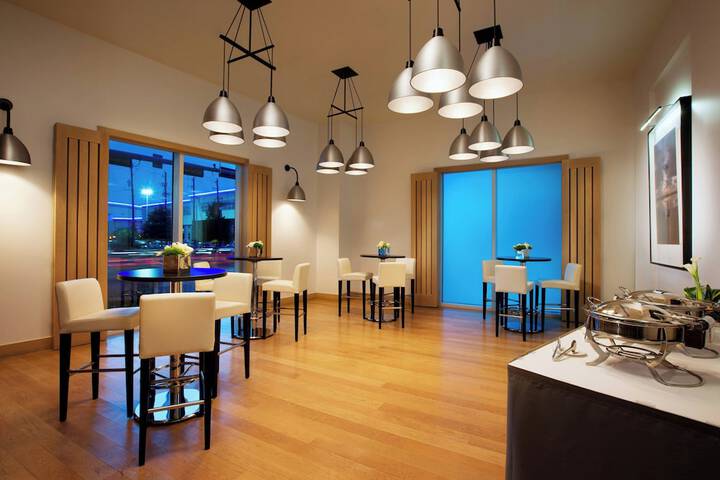 Dining 108 of 122