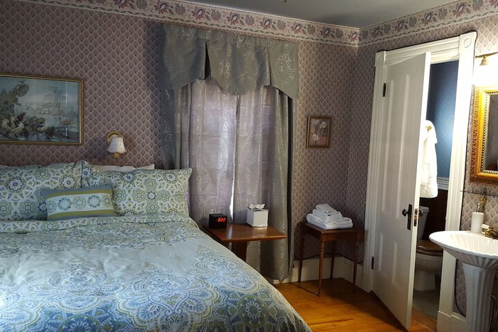 Room 21 of 51