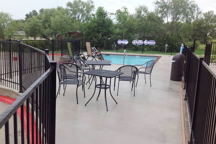 Pool 3 of 40