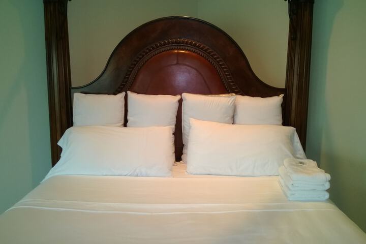 Room 15 of 41