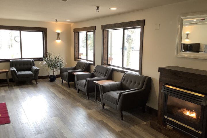 Luxury Inn & Suites