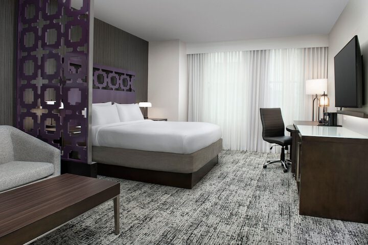 Room 34 of 93