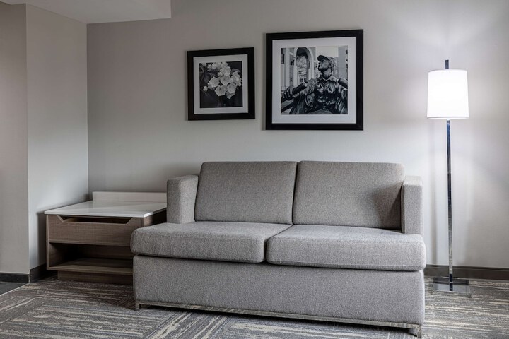 Hampton Inn & Suites Knoxville-Downtown